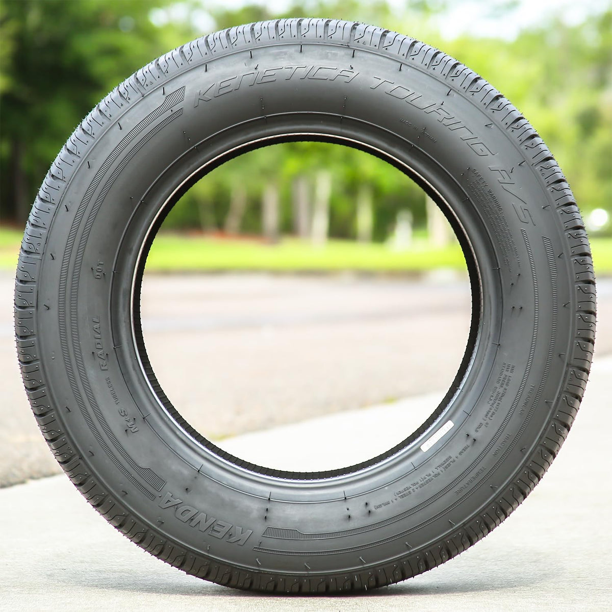 195/65R15 Tire Q413