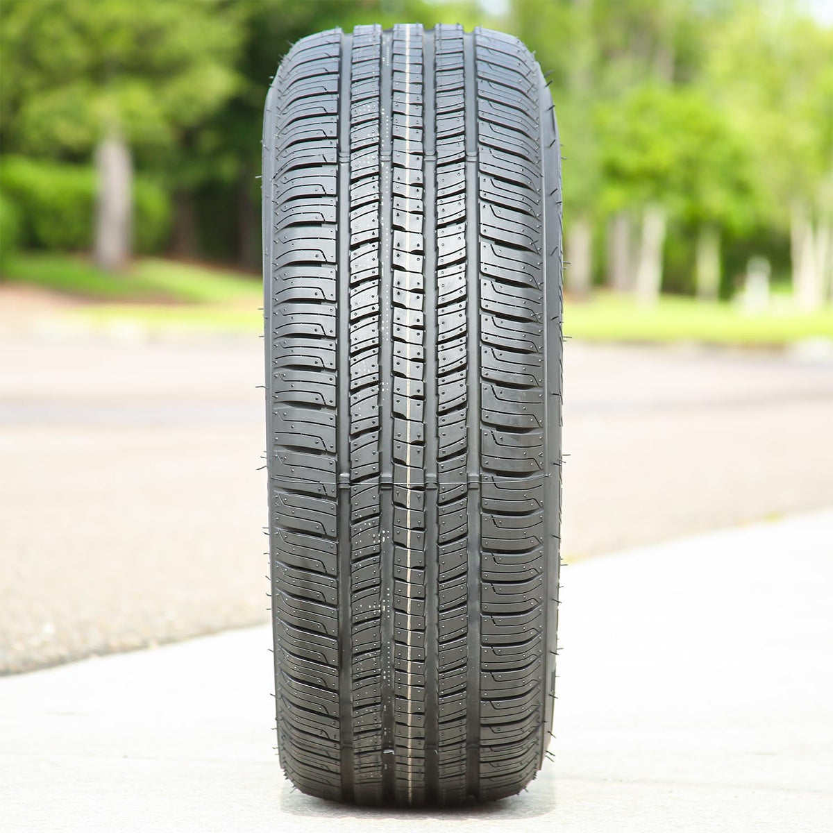 195/65R15 Tire Q413