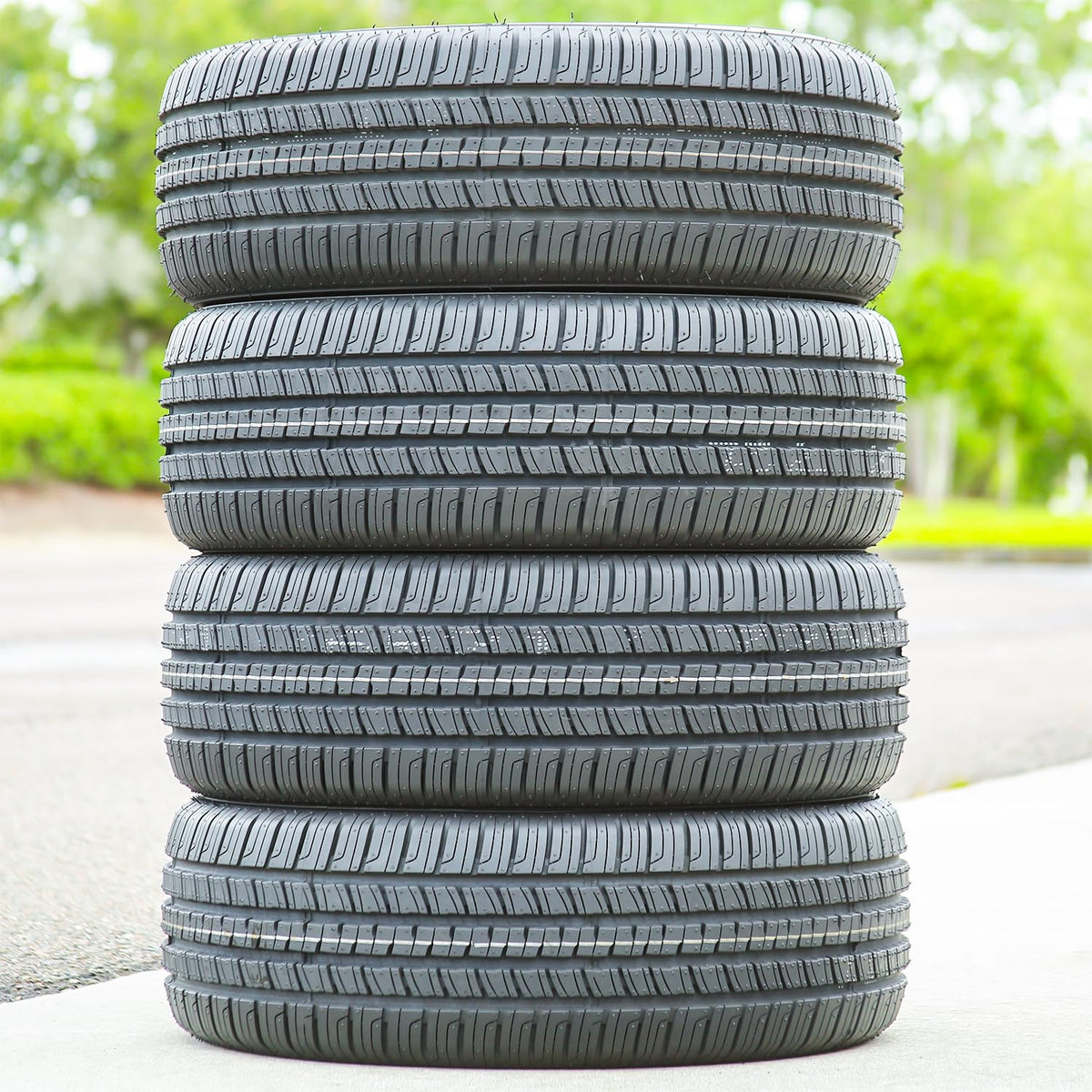 195/65R15 Tire Q413