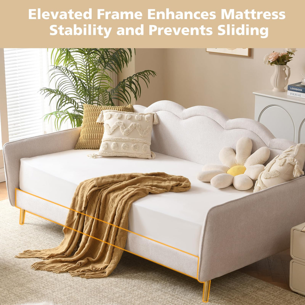 Twin Size Upholstered Linen Daybed with Metal Legs P447379